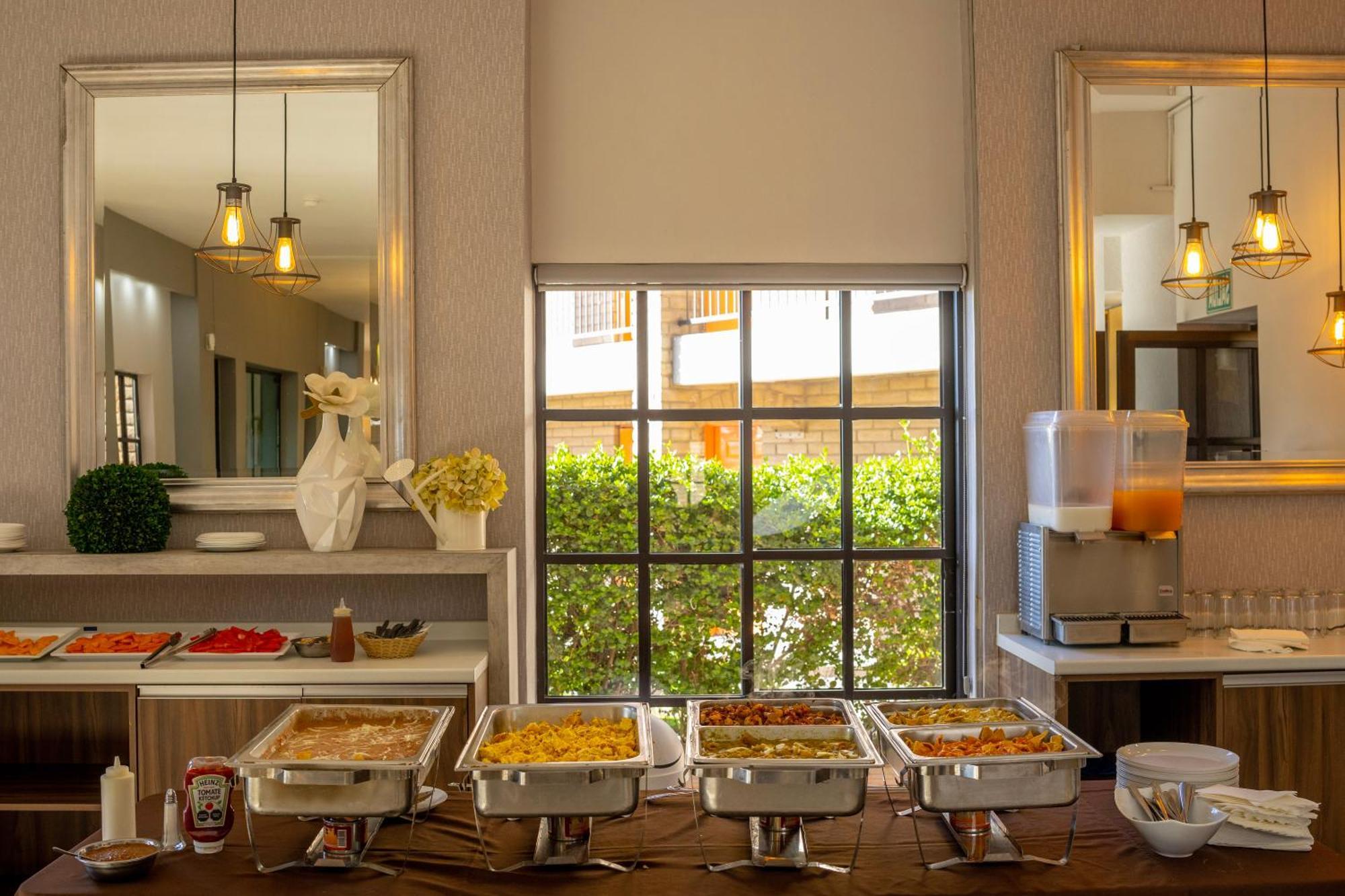 Hotel Colonial Mexicali Ngoại thất bức ảnh
