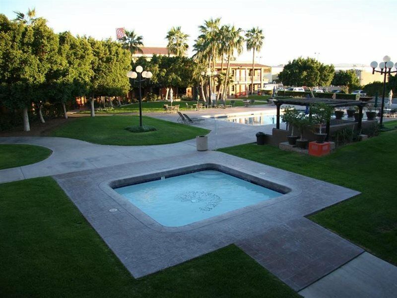 Hotel Colonial Mexicali Ngoại thất bức ảnh