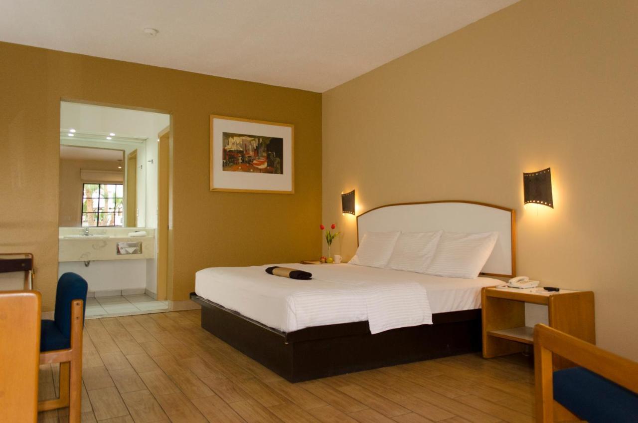 Hotel Colonial Mexicali Ngoại thất bức ảnh
